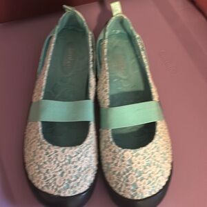Cream lace over blue -green size 9 1/2 slip on shoes .,great condition